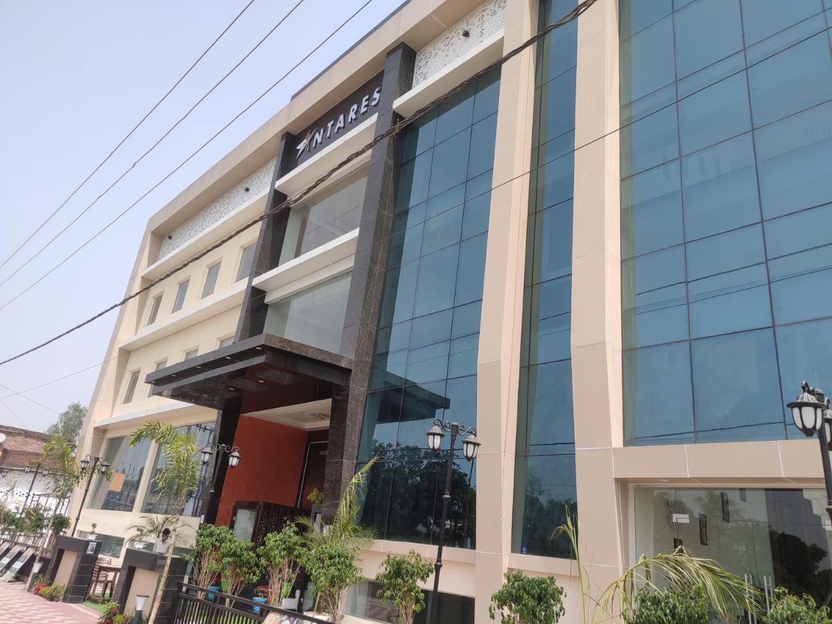 Antares By Rajlaxmi Lucknow Esterno foto