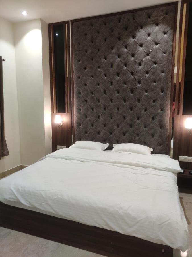 Antares By Rajlaxmi Lucknow Esterno foto